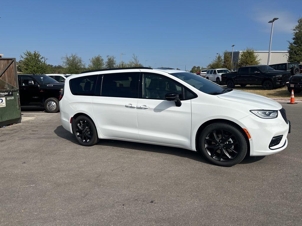 new 2026 Chrysler Pacifica car, priced at $50,046