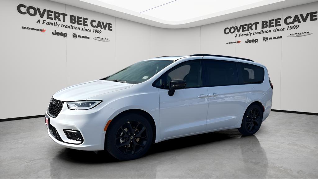 new 2026 Chrysler Pacifica car, priced at $49,274