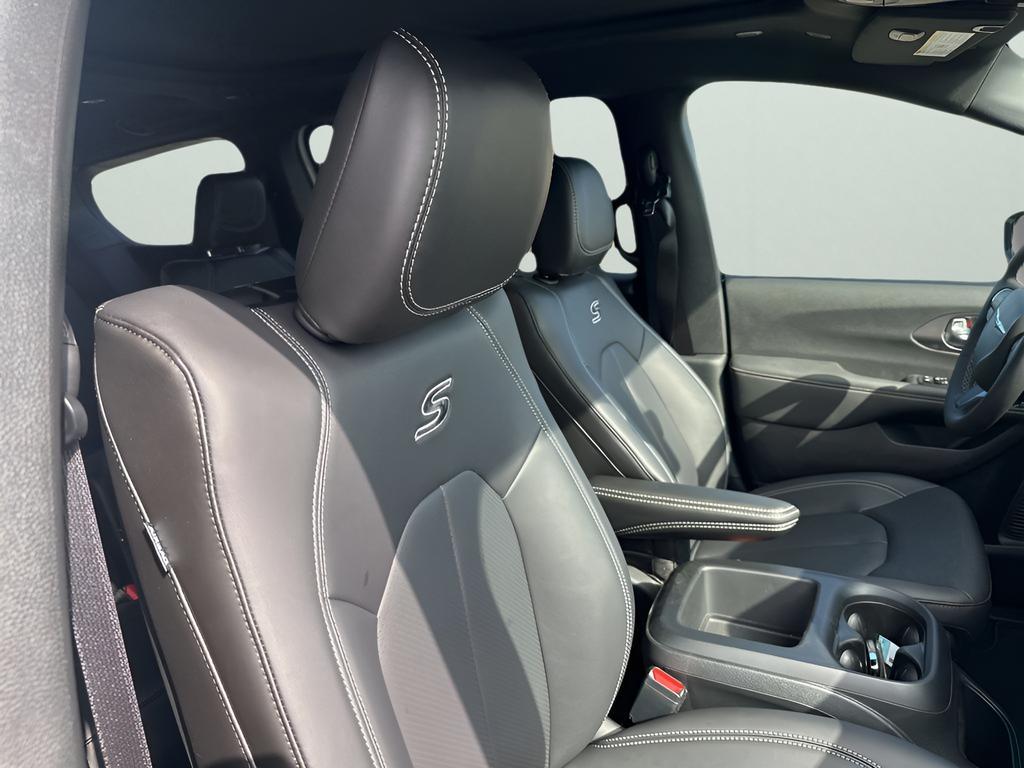 new 2026 Chrysler Pacifica car, priced at $49,274