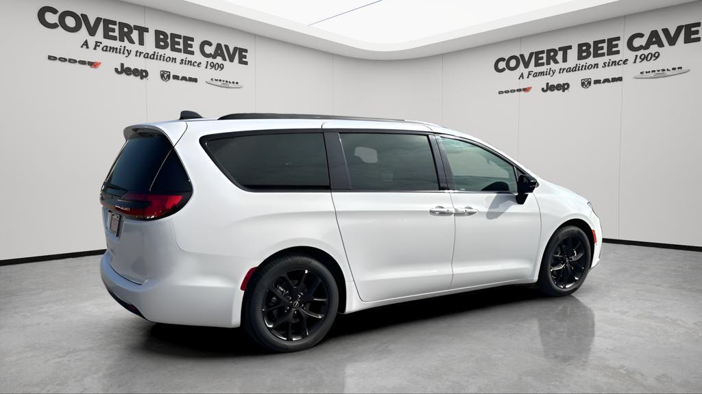 new 2026 Chrysler Pacifica car, priced at $49,274