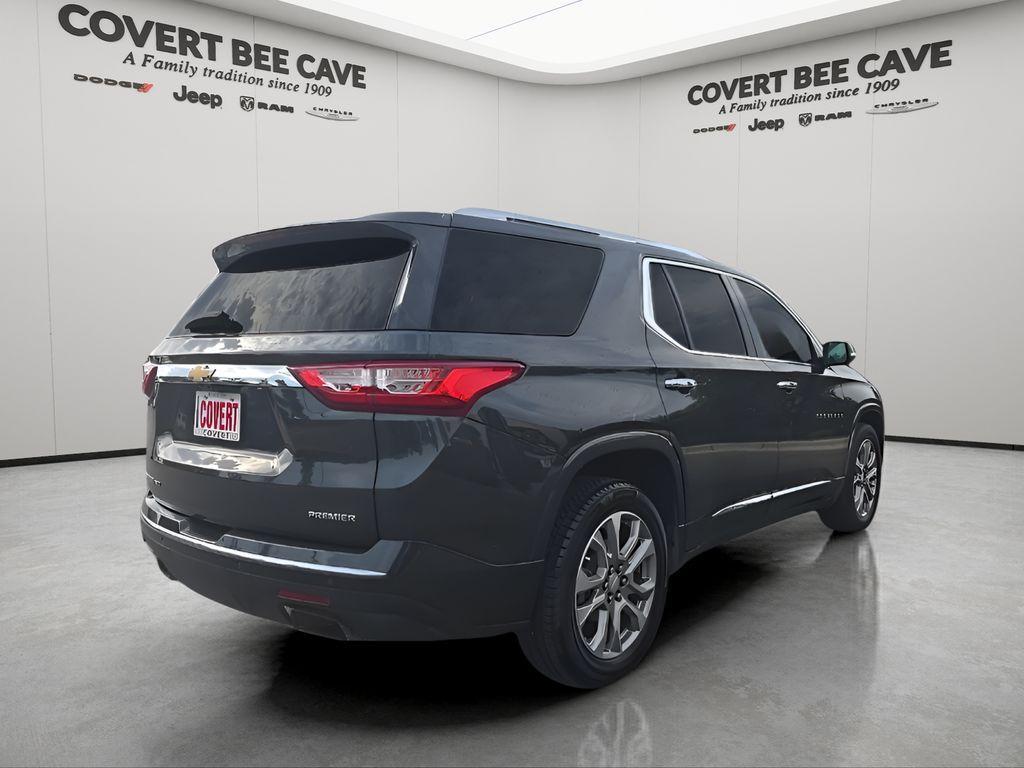 used 2021 Chevrolet Traverse car, priced at $30,555