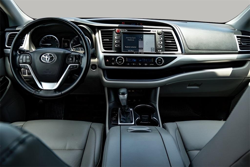 used 2019 Toyota Highlander car, priced at $24,888