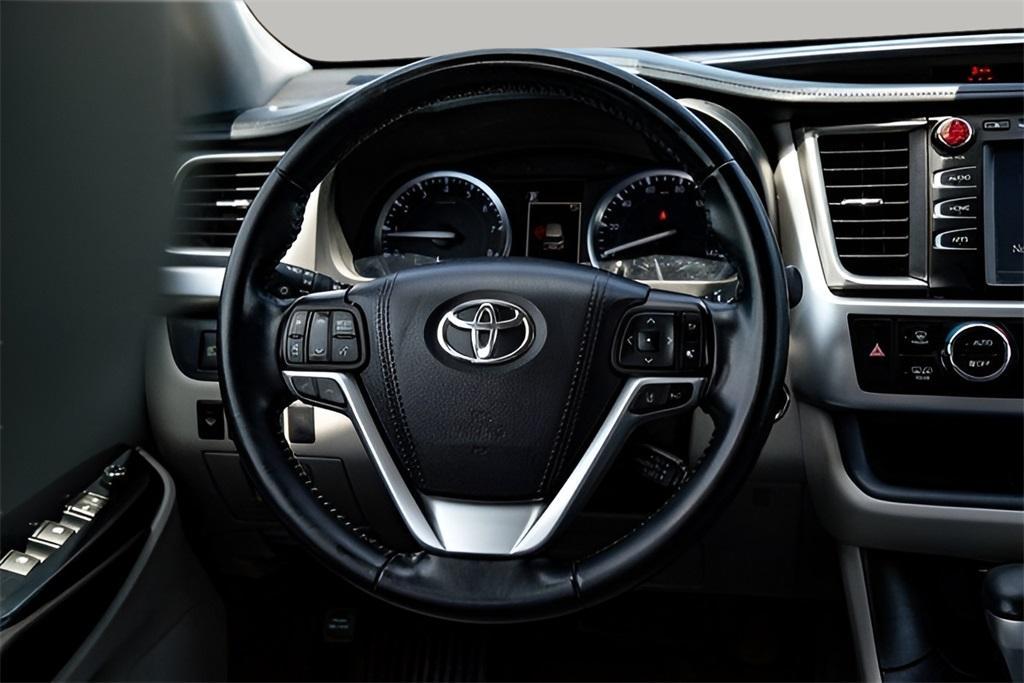 used 2019 Toyota Highlander car, priced at $24,888