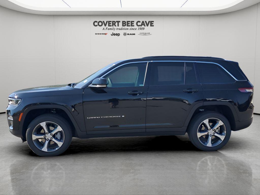 new 2025 Jeep Grand Cherokee car, priced at $40,560