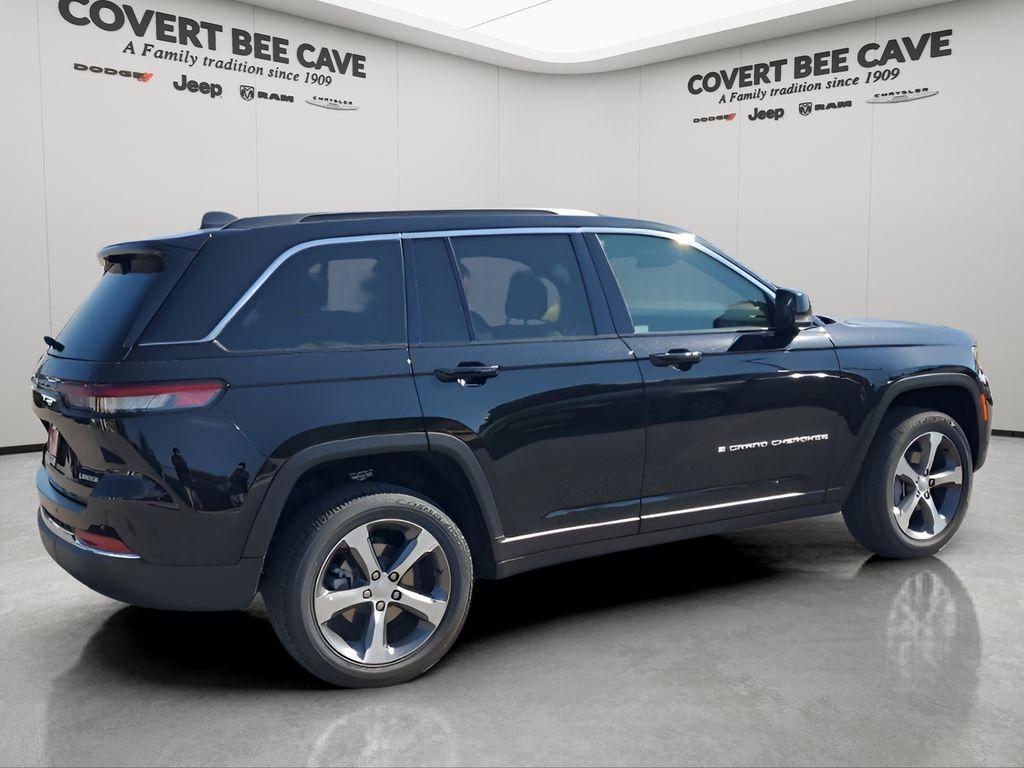 new 2025 Jeep Grand Cherokee car, priced at $40,560