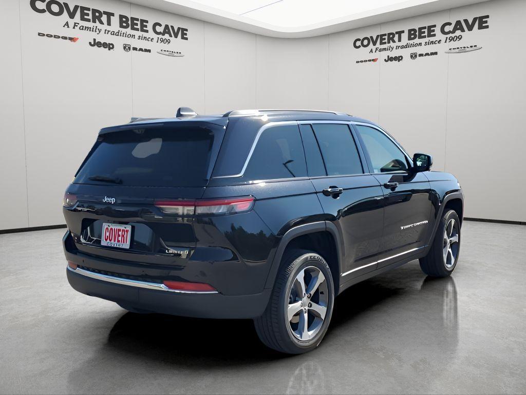 new 2025 Jeep Grand Cherokee car, priced at $40,560