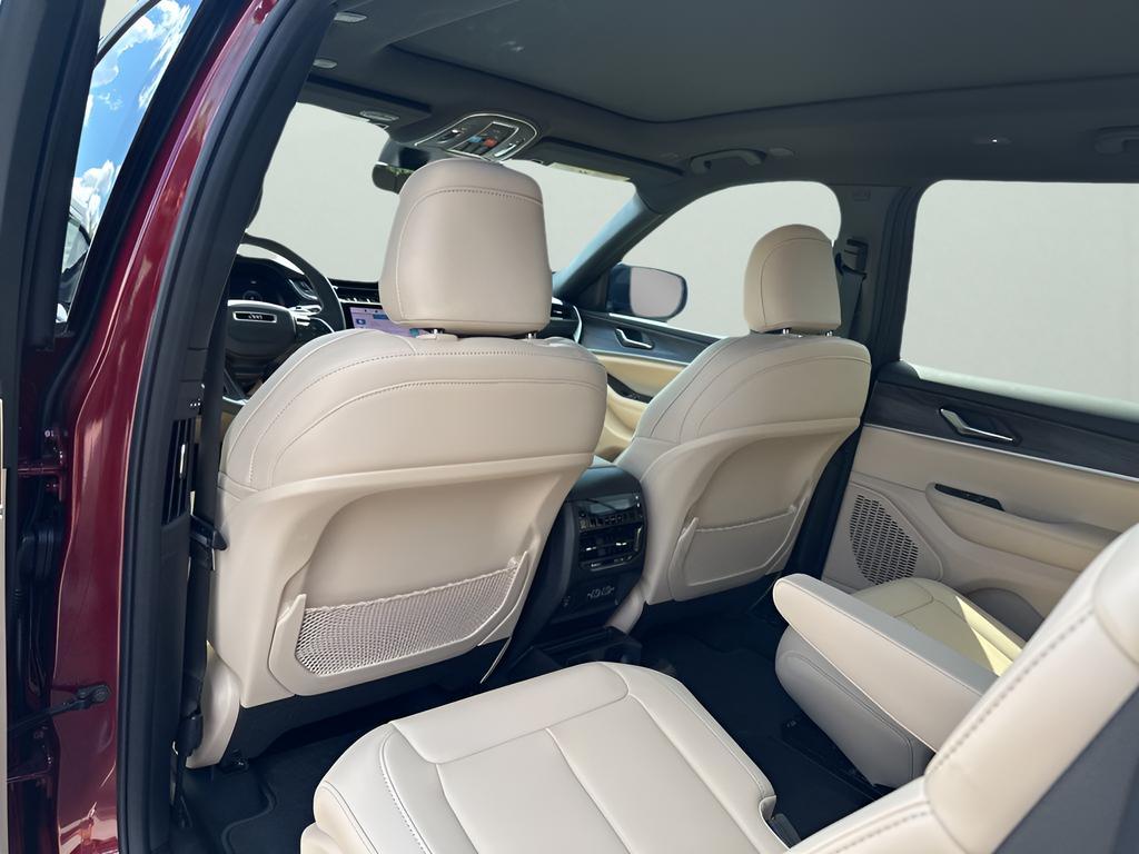 new 2025 Jeep Grand Cherokee L car, priced at $48,835