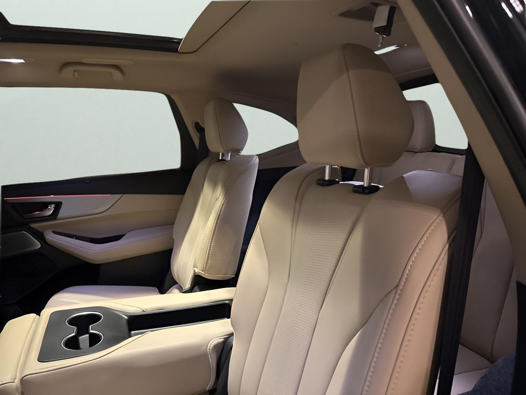 used 2025 Acura MDX car, priced at $50,104