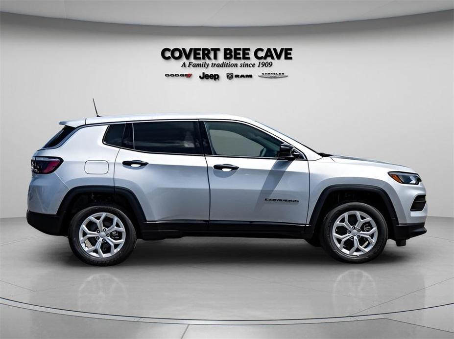 new 2024 Jeep Compass car, priced at $27,878