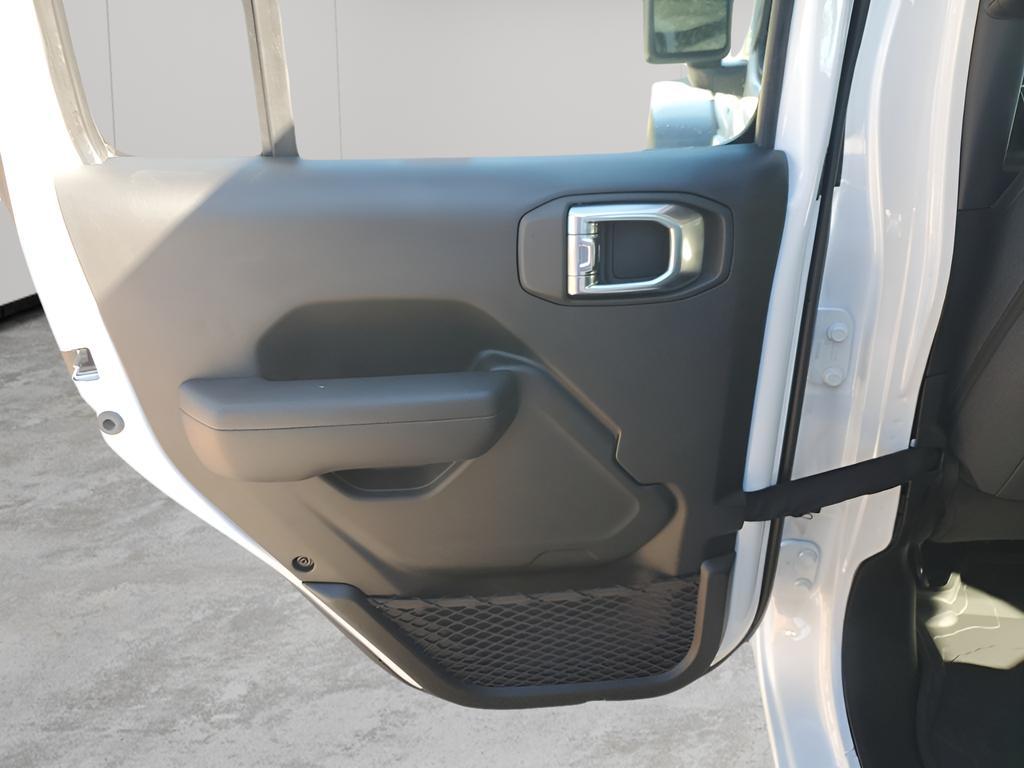 new 2026 Jeep Wrangler car, priced at $41,447