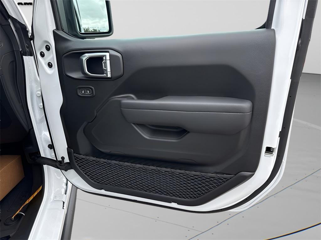 new 2025 Jeep Wrangler car, priced at $55,495