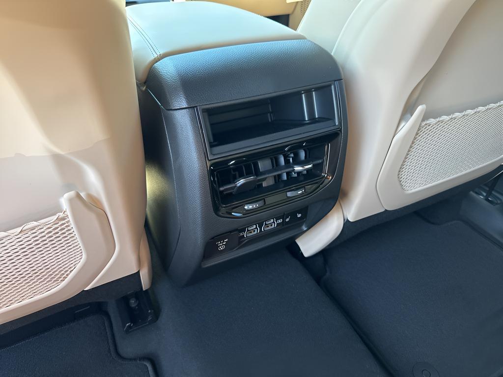 new 2025 Jeep Grand Cherokee car, priced at $40,150