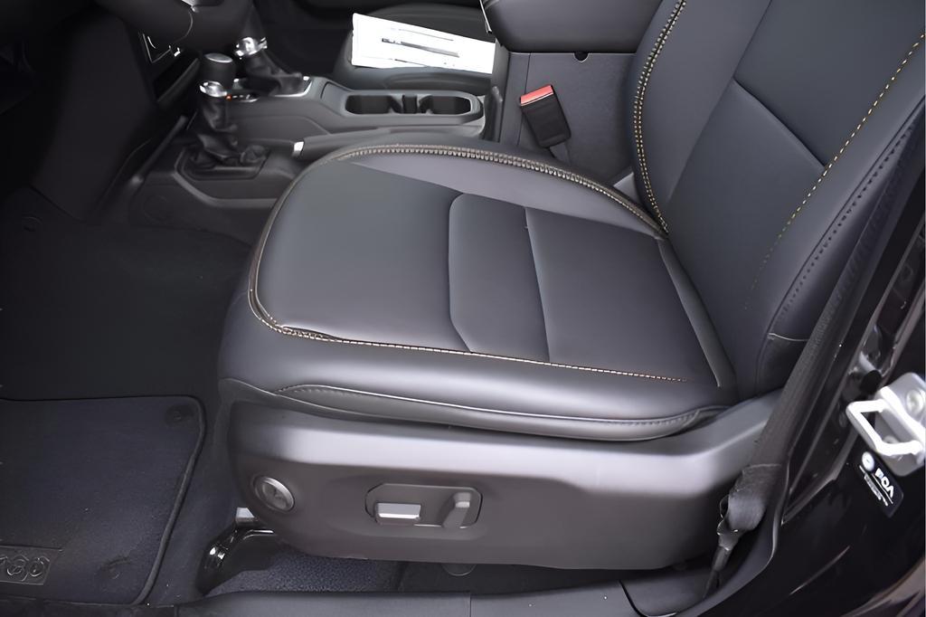 new 2025 Jeep Gladiator car, priced at $41,250