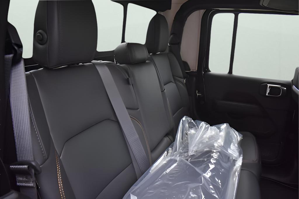 new 2025 Jeep Gladiator car, priced at $41,250