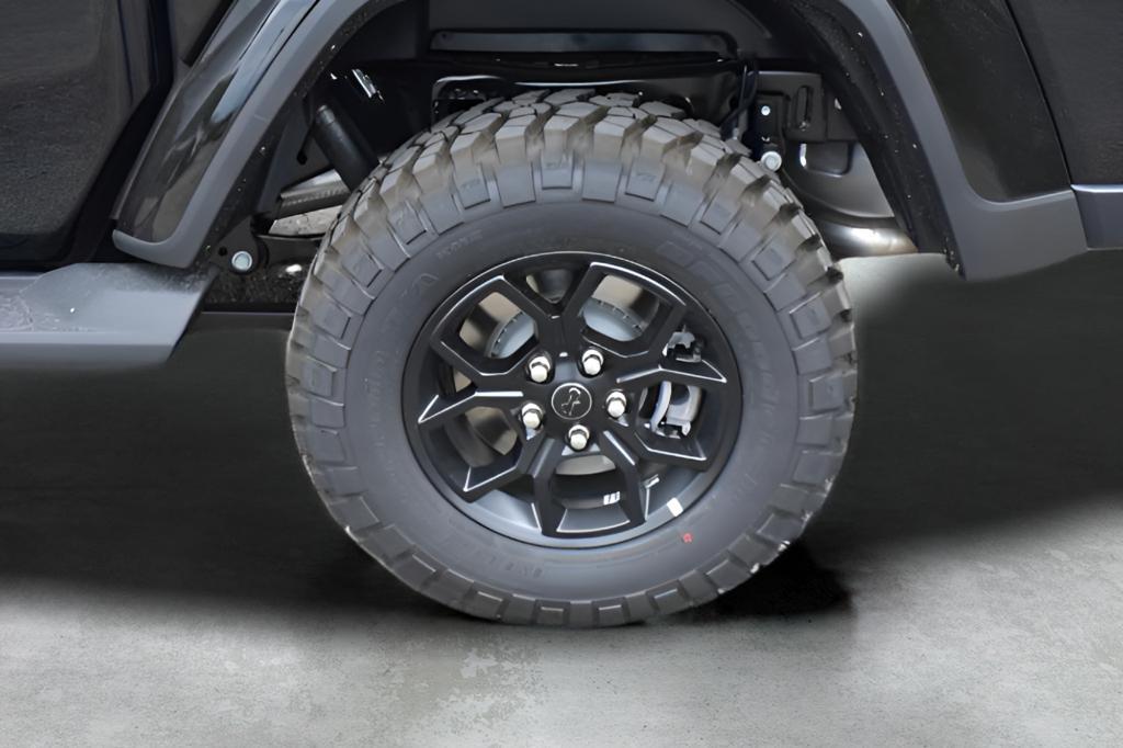 new 2025 Jeep Gladiator car, priced at $41,250