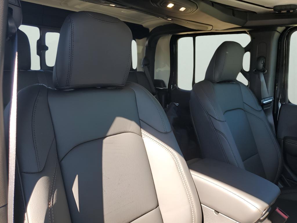 new 2025 Jeep Gladiator car, priced at $50,535