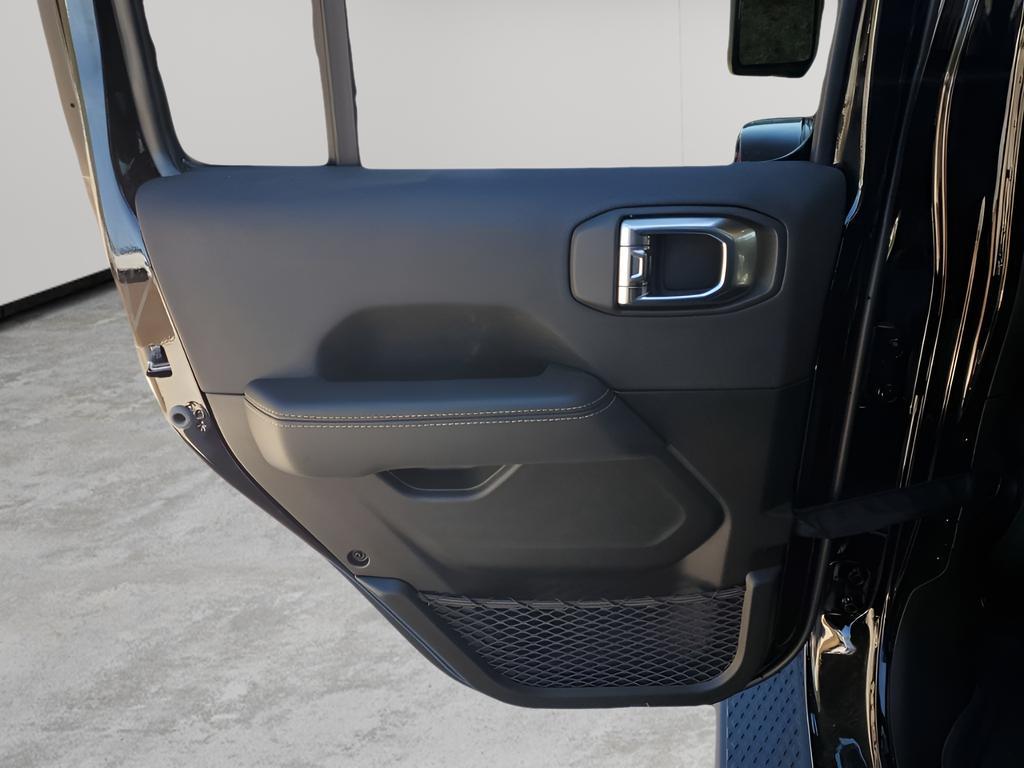 new 2025 Jeep Gladiator car, priced at $50,535