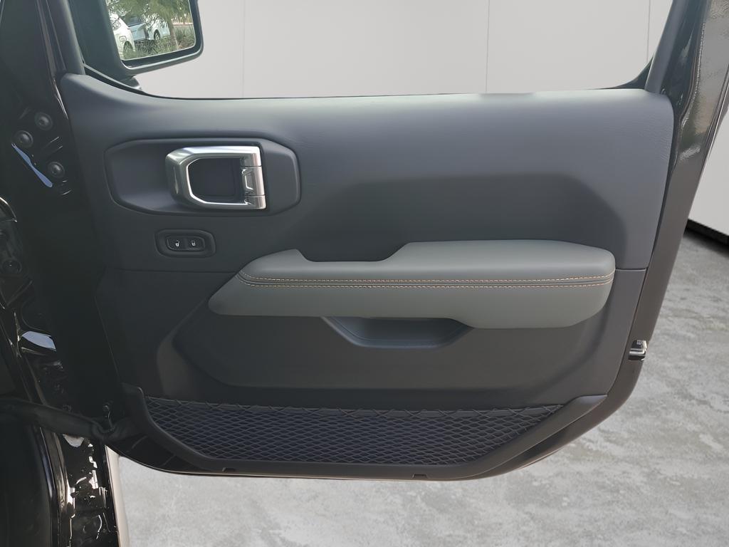 new 2025 Jeep Gladiator car, priced at $55,019