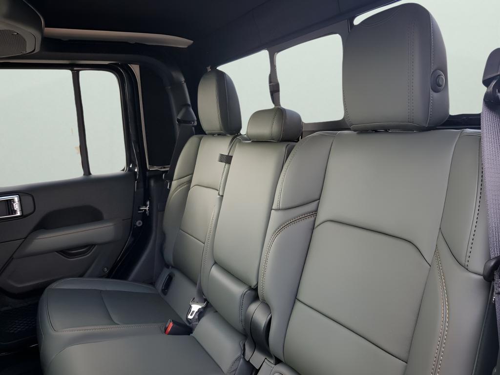 new 2025 Jeep Gladiator car, priced at $55,019