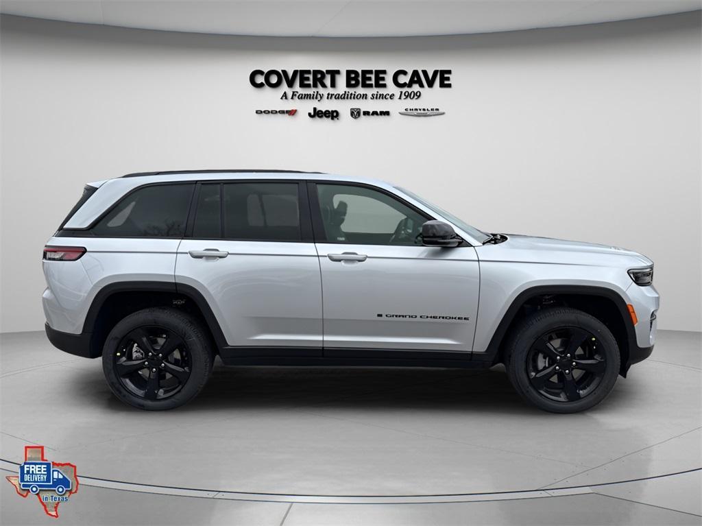 new 2025 Jeep Grand Cherokee car, priced at $37,946