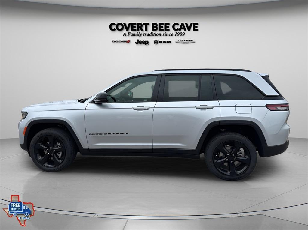 new 2025 Jeep Grand Cherokee car, priced at $37,946