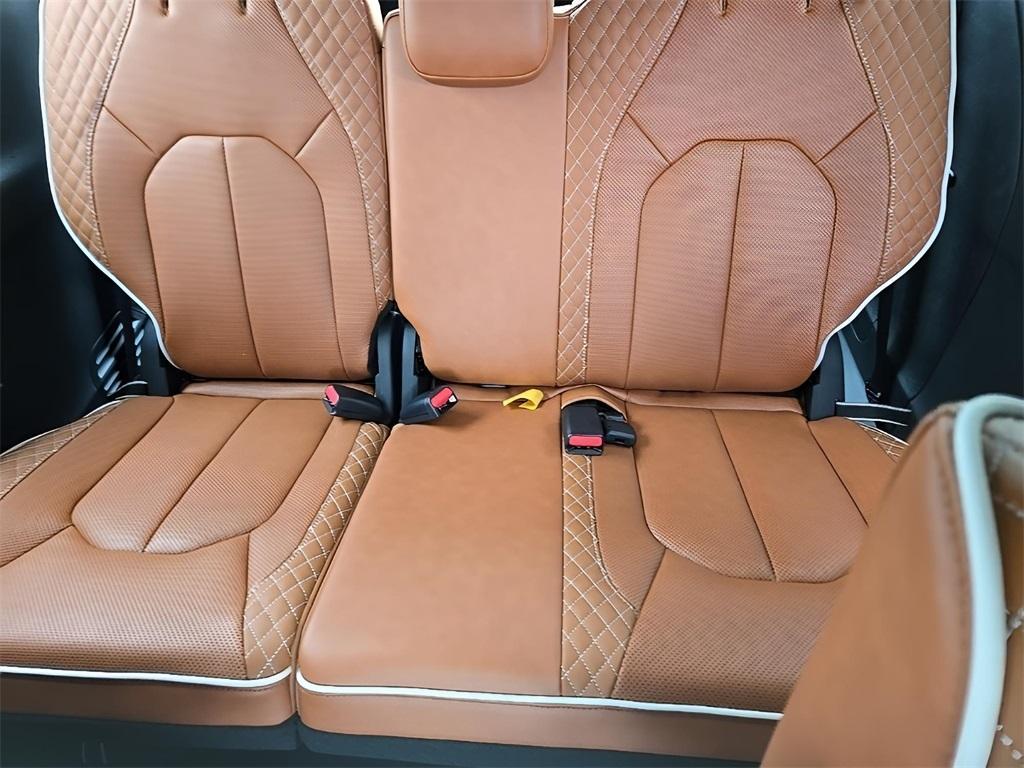 new 2025 Chrysler Pacifica Hybrid car, priced at $54,775