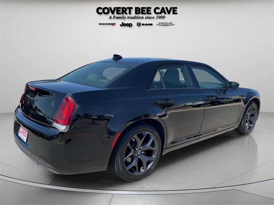 used 2021 Chrysler 300 car, priced at $24,988