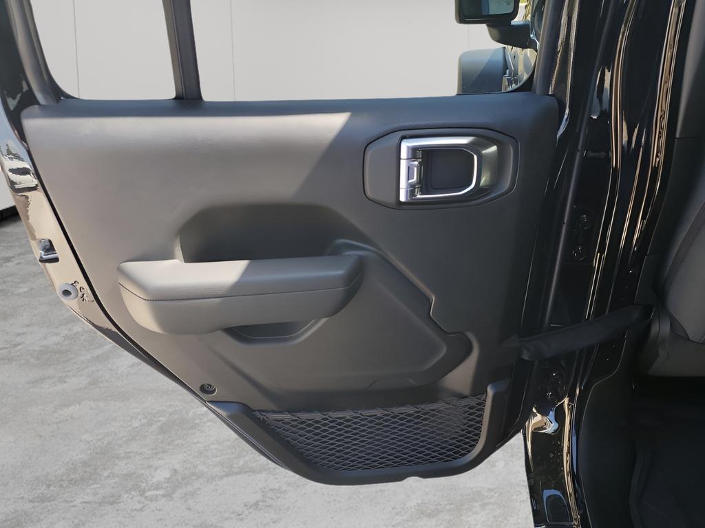 new 2025 Jeep Wrangler car, priced at $39,600