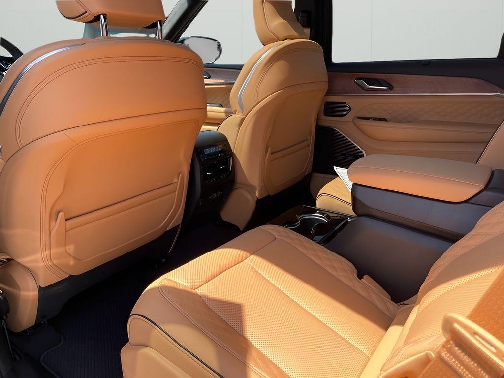 new 2025 Jeep Grand Cherokee L car, priced at $61,461