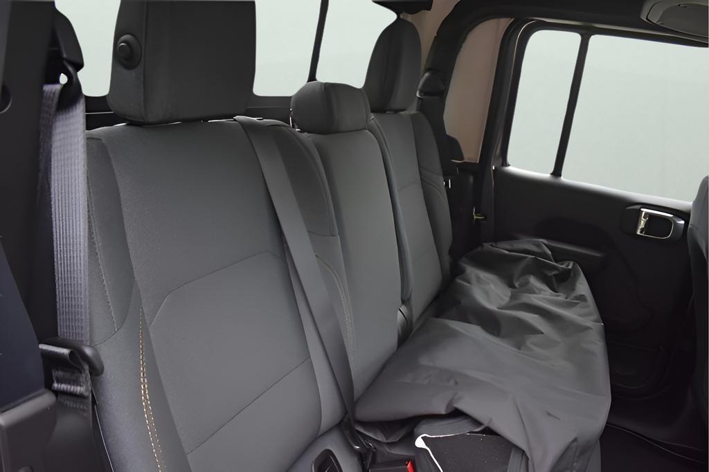 new 2025 Jeep Gladiator car, priced at $44,639