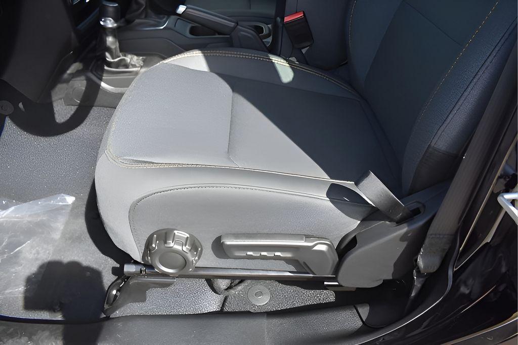 new 2025 Jeep Wrangler car, priced at $33,551