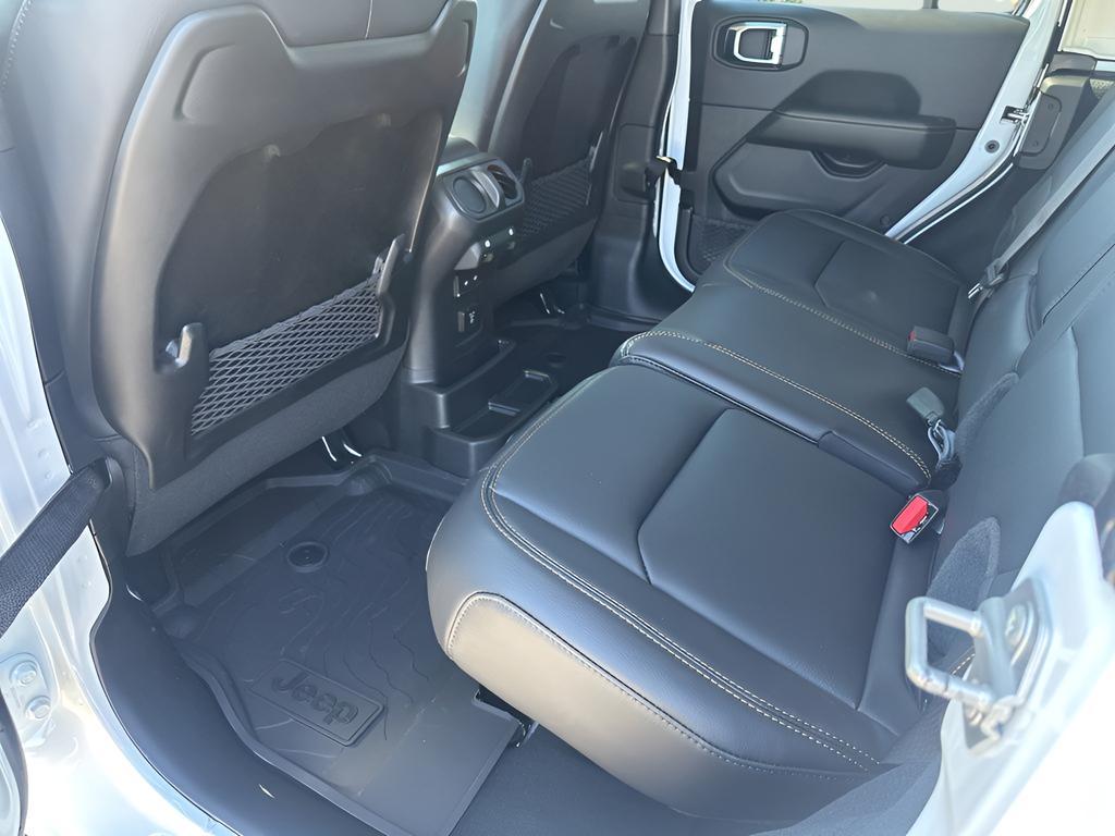 new 2025 Jeep Wrangler car, priced at $47,410