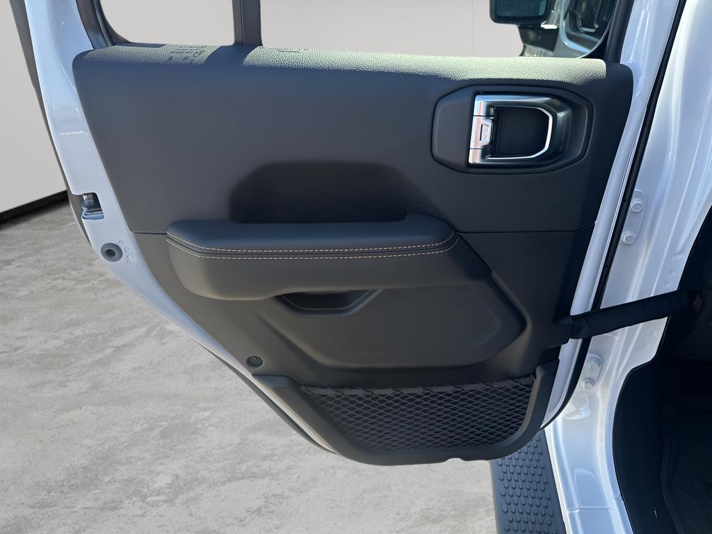 new 2025 Jeep Wrangler car, priced at $47,410