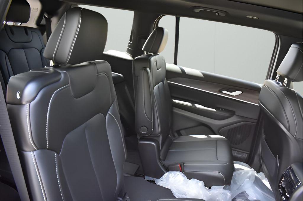 new 2025 Jeep Grand Cherokee L car, priced at $46,541