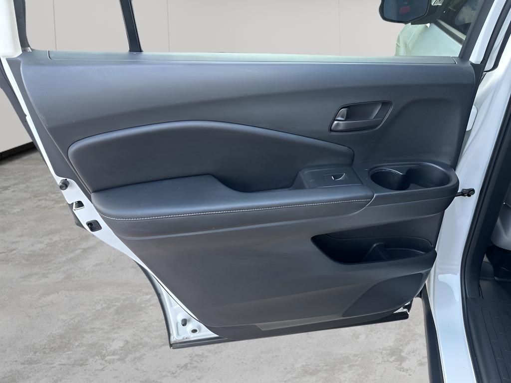 used 2022 Honda Passport car, priced at $25,494