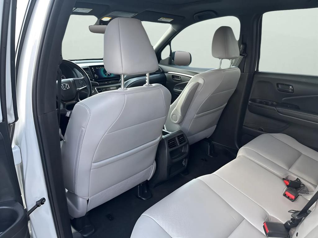 used 2022 Honda Passport car, priced at $25,494