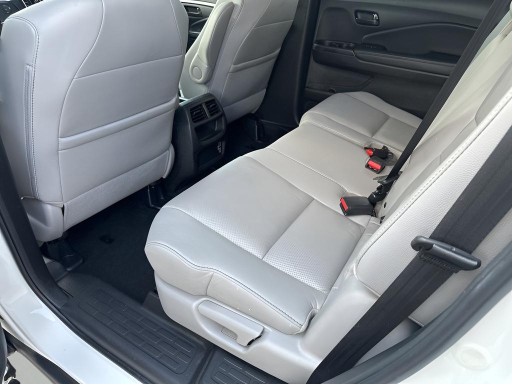 used 2022 Honda Passport car, priced at $25,494