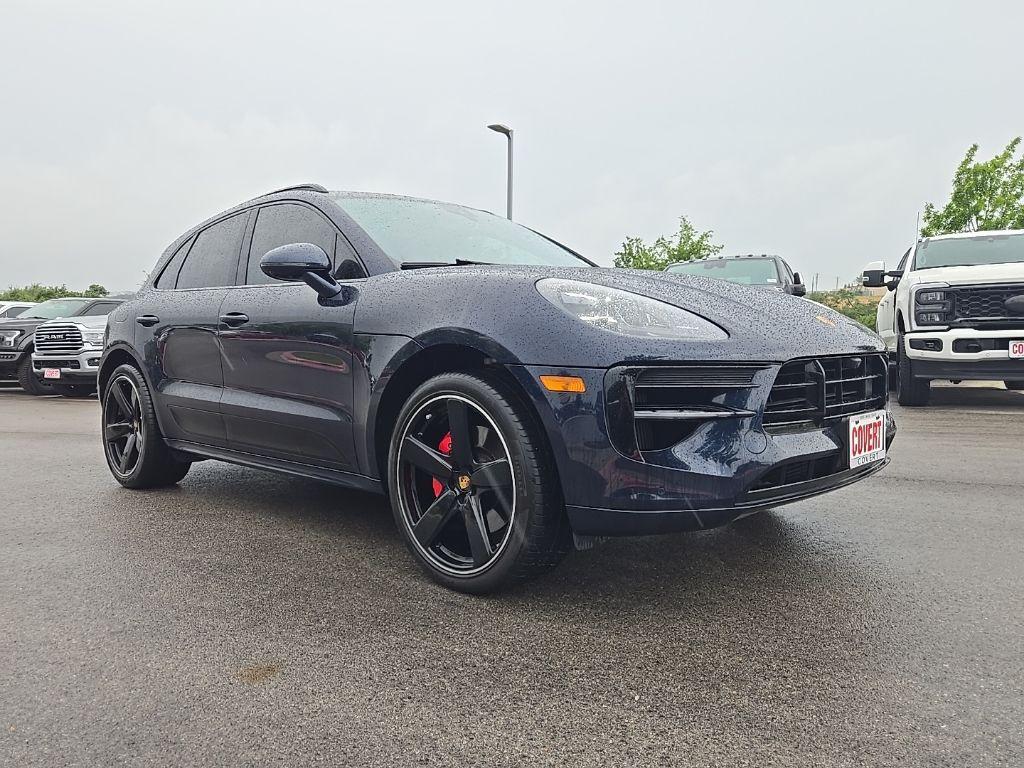 used 2021 Porsche Macan car