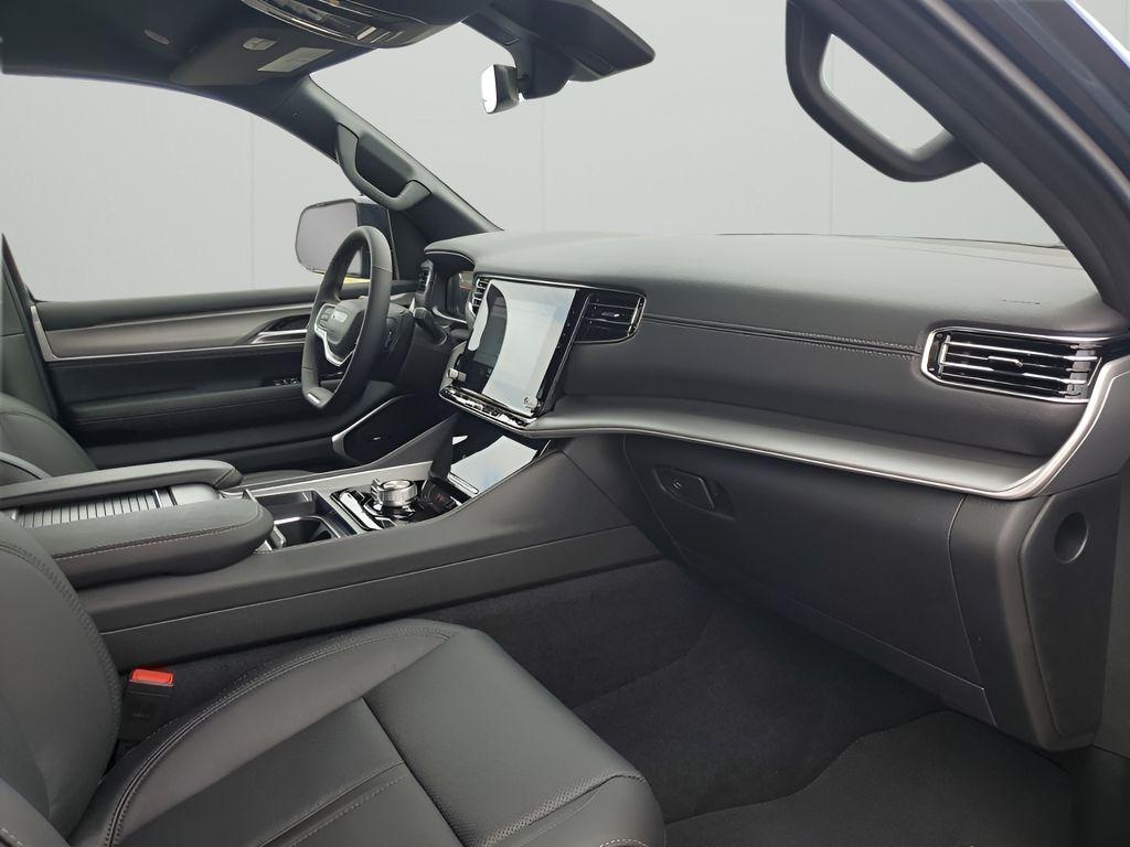 new 2025 Jeep Wagoneer L car, priced at $70,695
