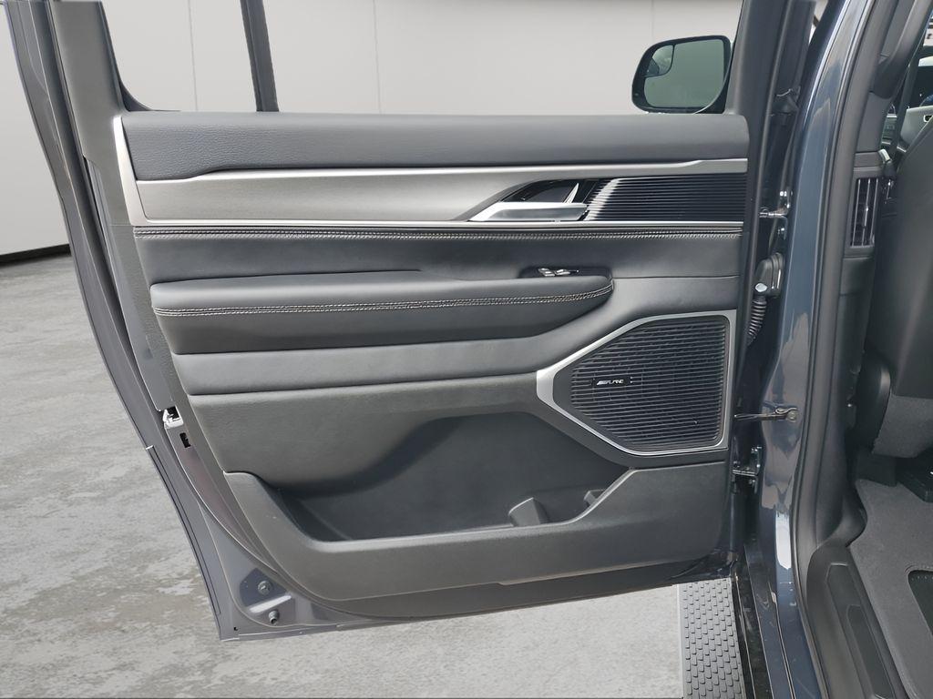 new 2025 Jeep Wagoneer L car, priced at $70,695