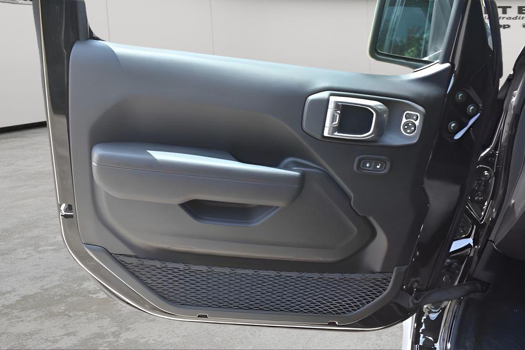 new 2025 Jeep Wrangler car, priced at $50,796