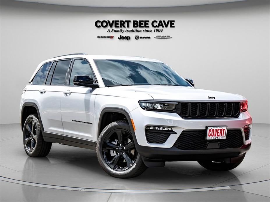 new 2024 Jeep Grand Cherokee car, priced at $48,692