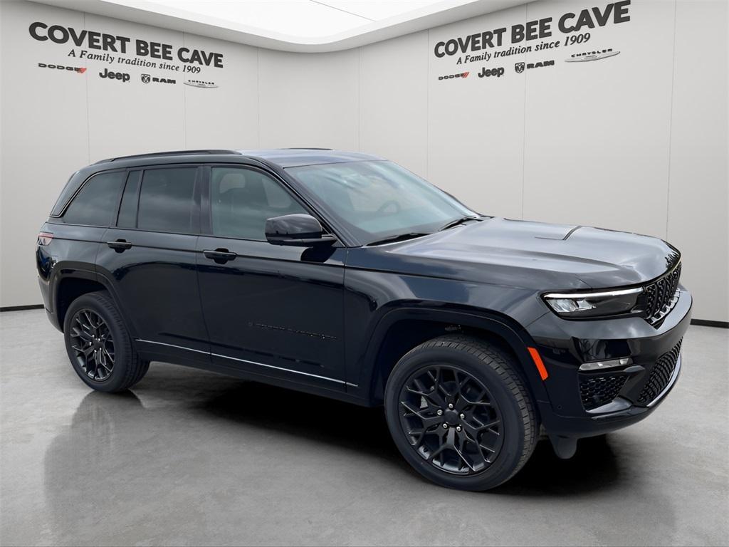 new 2025 Jeep Grand Cherokee car, priced at $60,975