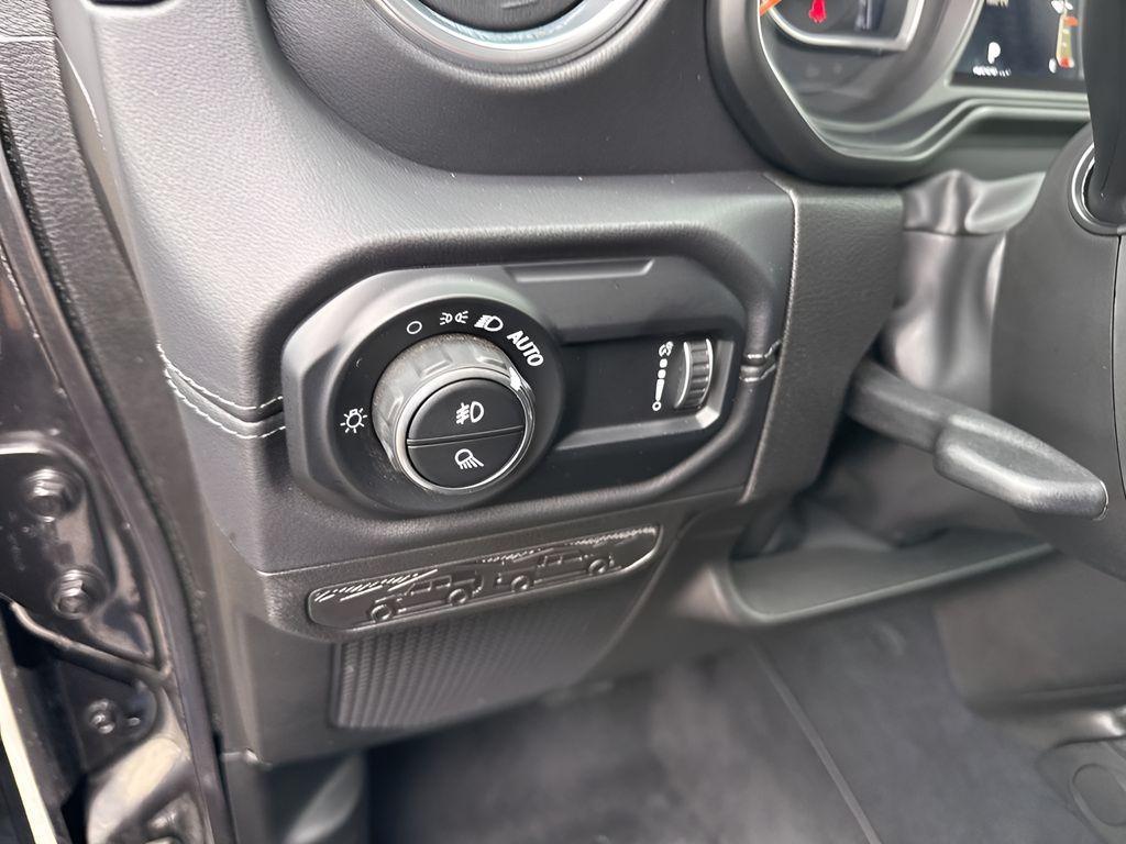 used 2024 Jeep Gladiator car, priced at $41,987