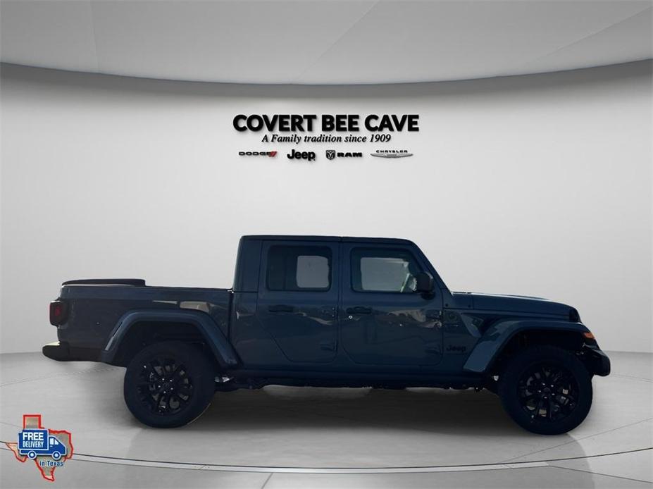 new 2025 Jeep Gladiator car, priced at $41,885