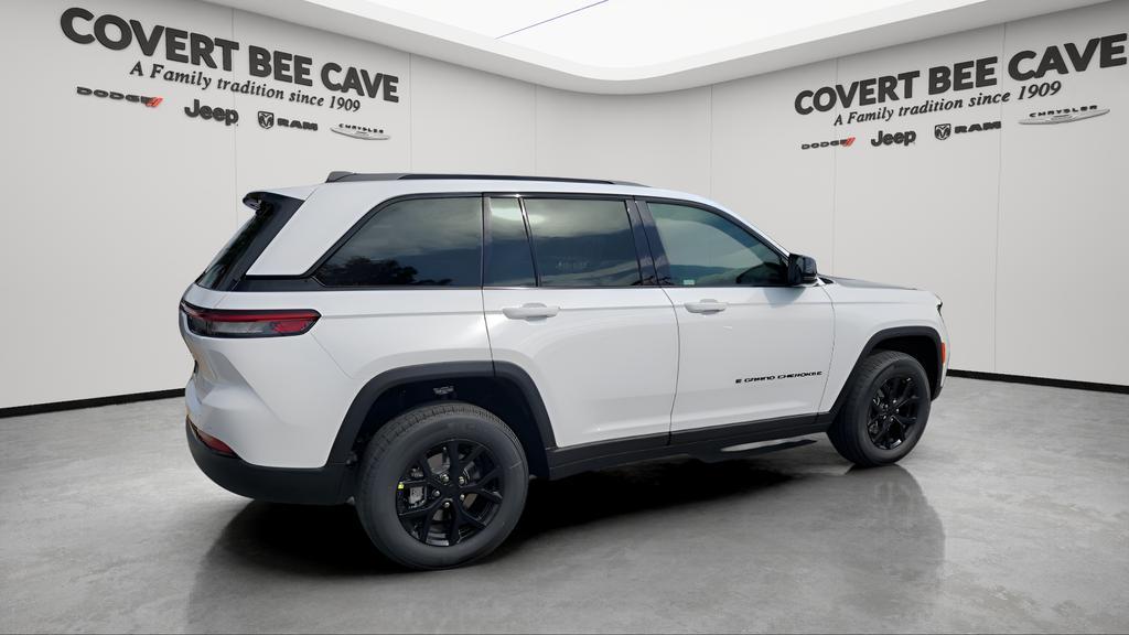 new 2025 Jeep Grand Cherokee car, priced at $38,385
