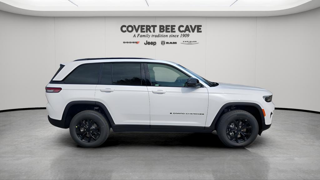 new 2025 Jeep Grand Cherokee car, priced at $38,385