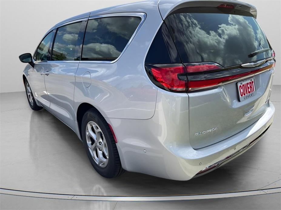 new 2024 Chrysler Pacifica car, priced at $52,705