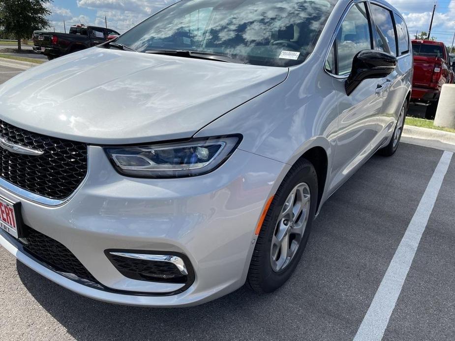 new 2024 Chrysler Pacifica car, priced at $52,705