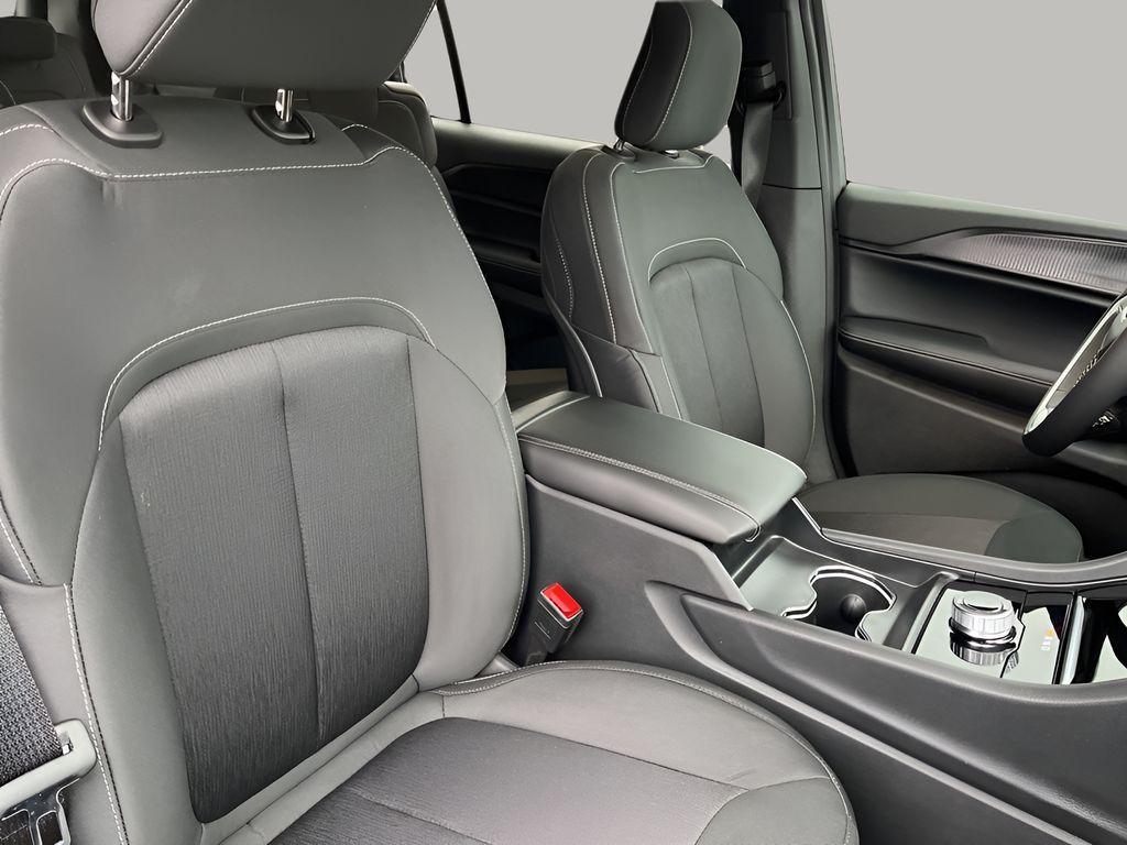 new 2025 Jeep Grand Cherokee L car, priced at $34,414